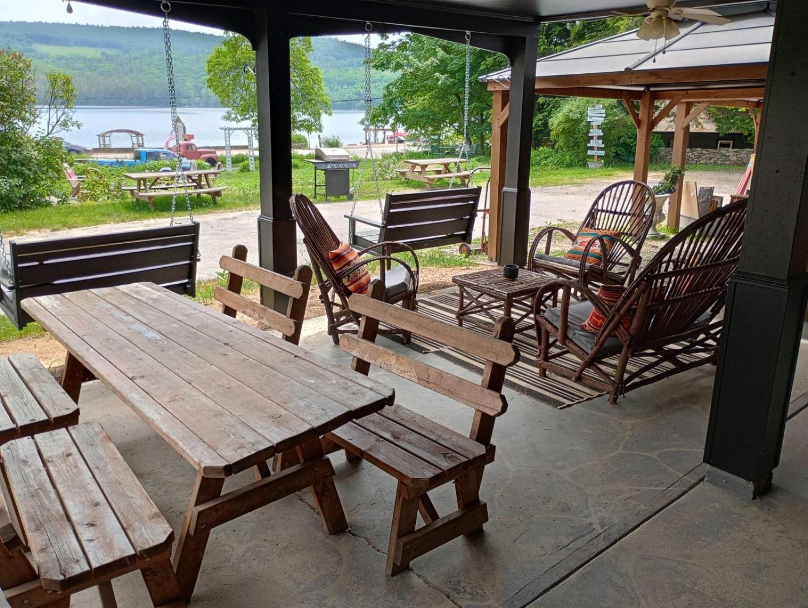Cottage Place On Squam Lake - Suites ホールダーネス エクステリア 写真